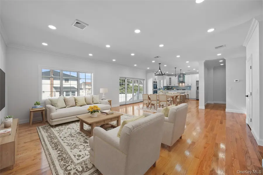 450 Morea Street, Oceanside, NY 11572 - Image #2