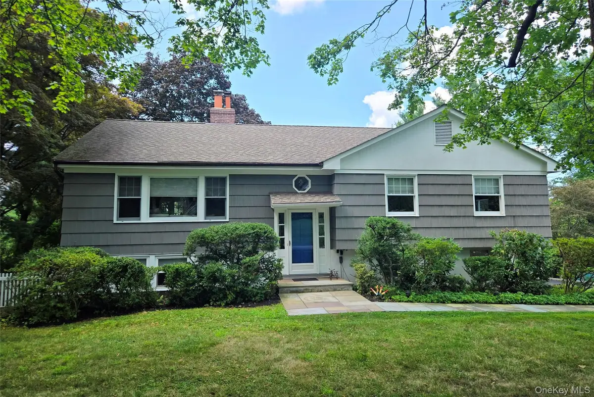 40 Magnolia Road, Briarcliff Manor, NY 10510 - Image #1