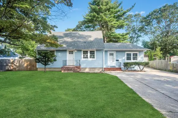 815 Udall Road, West Islip, NY 11795