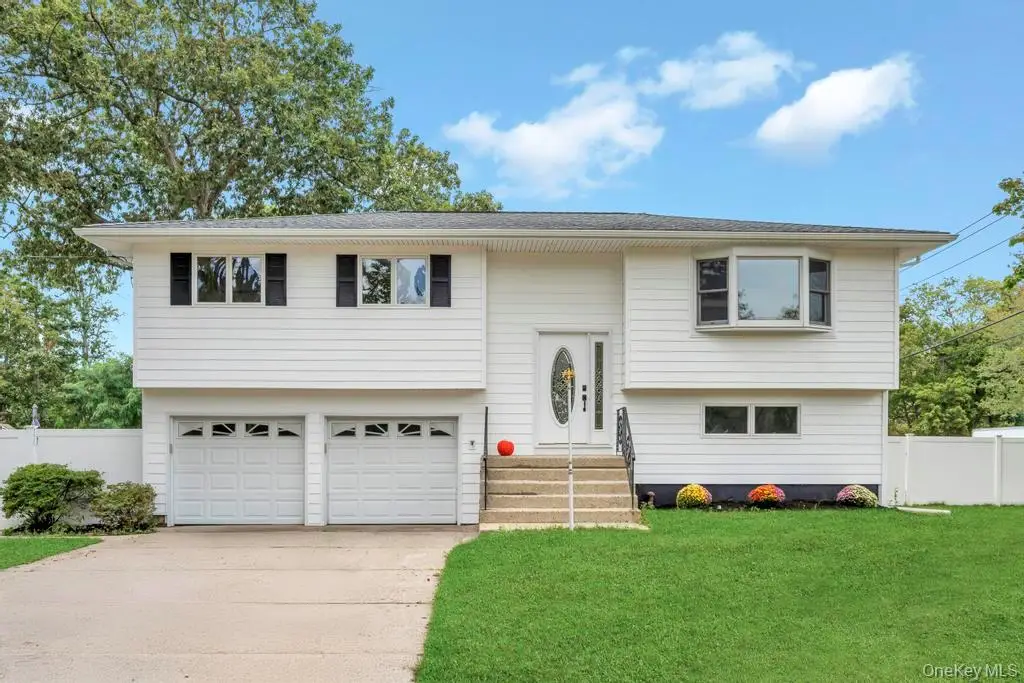 97 Ironwood Street, Islip, NY 11751 - Image #1
