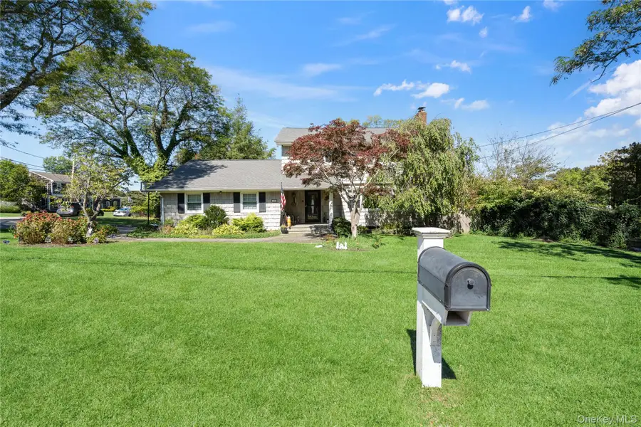 49 Rolling Rd, Miller Place, NY 11764 - Image #3