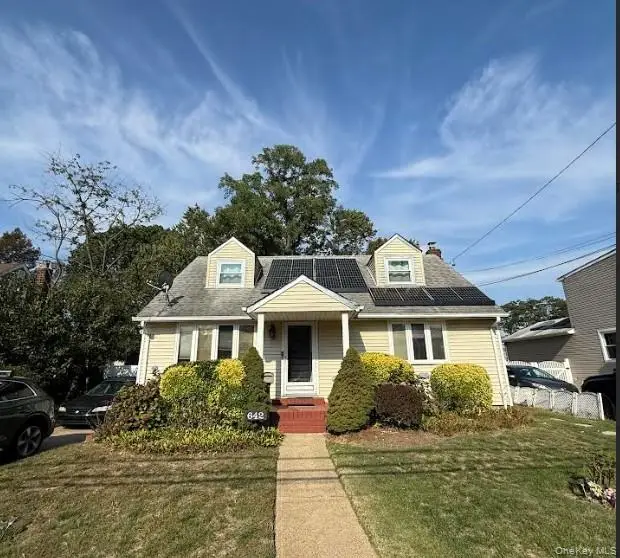642 Dorothea Lane, Elmont, NY 11003 - Image #1