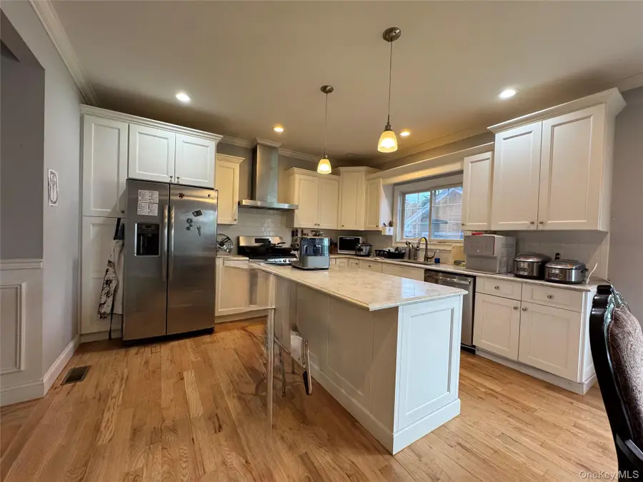 1534 Lowell Avenue, New Hyde Park, NY 11040 - Image #3