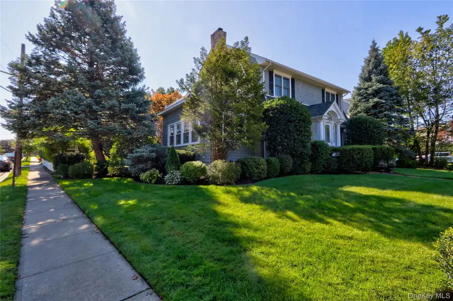 169 Hempstead Avenue, Rockville Centre, NY 11570 - Image #2