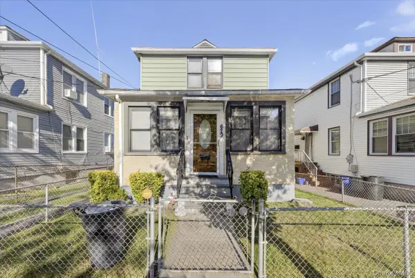 629 S 7th Avenue, Mount Vernon, NY 10550