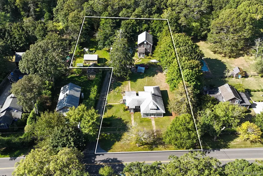 540 Abrahams Path, East Hampton, NY 11937 - Image #2