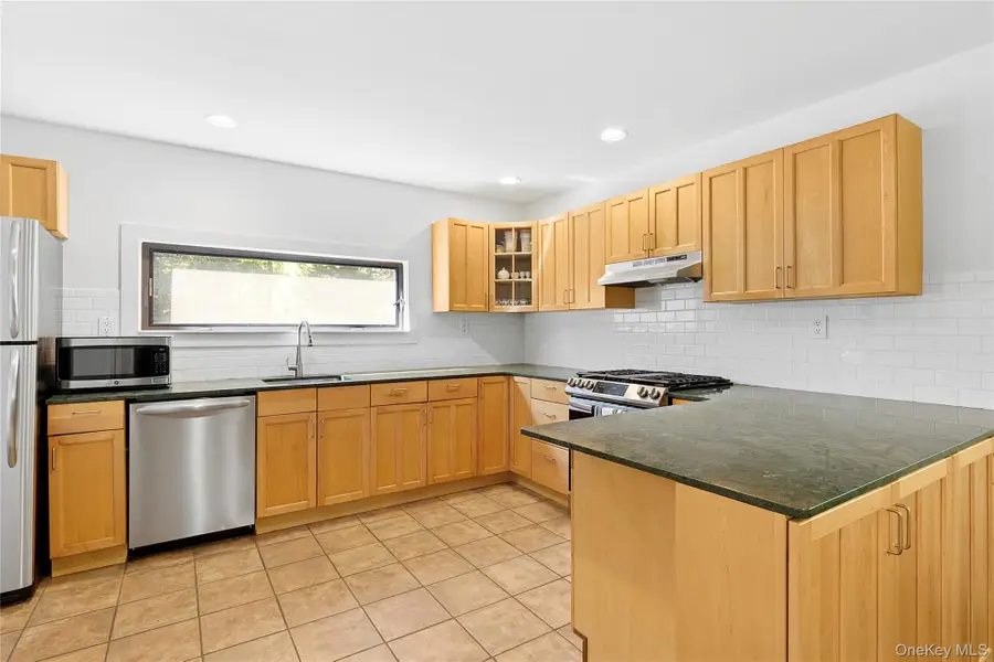 98 Hands Creek Road, East Hampton, NY 11937 - Image #3