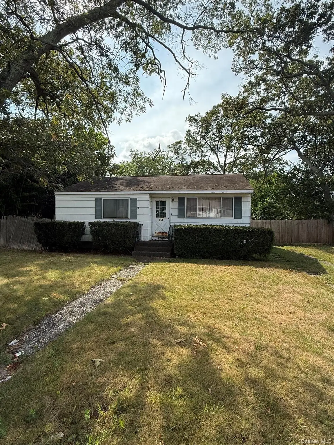 661 College Road, Farmingville, NY 11738 - #1