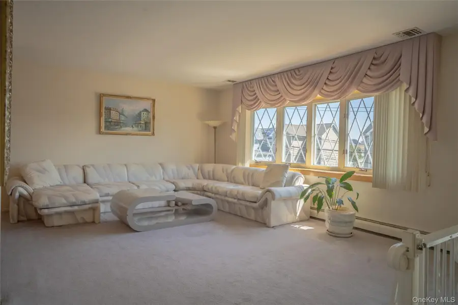 1109 Jefferson Place, Baldwin, NY 11510 - Image #2