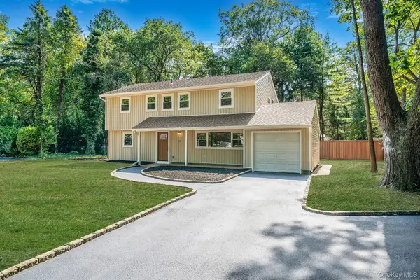 12 Andover Place, Huntington, NY 11743