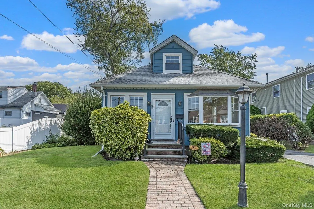 1887 Bryant Place, Baldwin, NY 11510 - Image #1