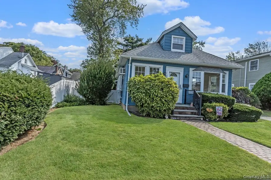 1887 Bryant Place, Baldwin, NY 11510 - Image #3