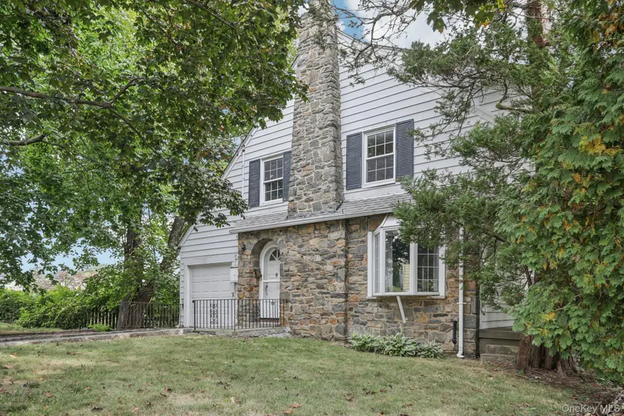 50 Emmett Place, Yonkers, NY 10703 - Image #2