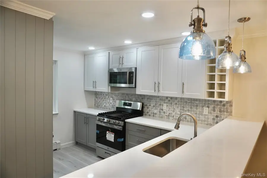 6 Glen Hollow Drive #10A, Holtsville, NY 11742 - Image #2