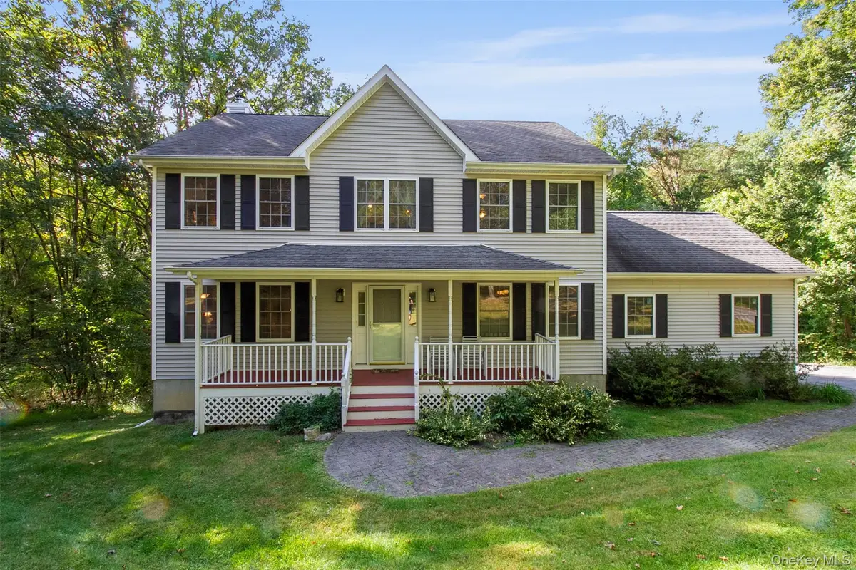 22 Hamilton Drive, Hopewell Junction, NY 12533 - Image #1