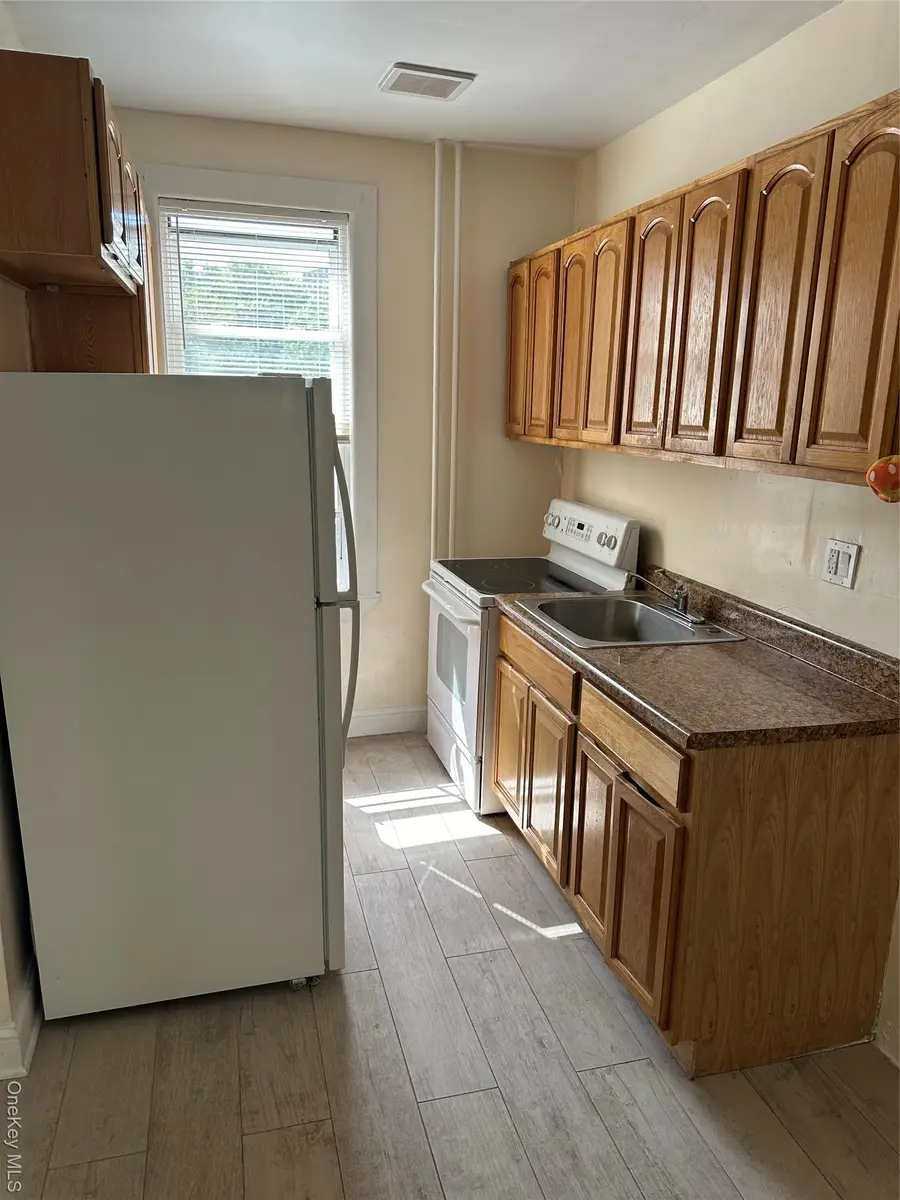 710 E 211th Street, Bronx, NY 10467 - Image #2