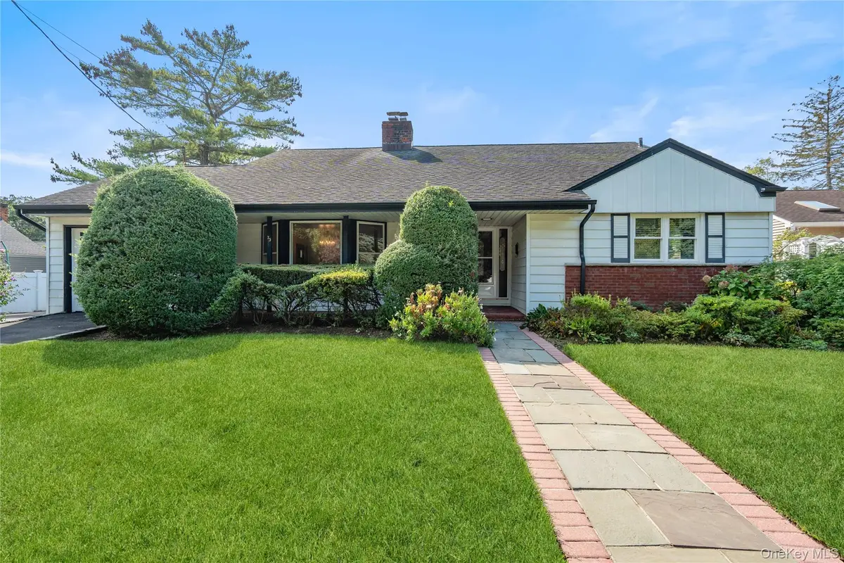 73 Parkview Place, Malverne, NY 11565 - Image #1