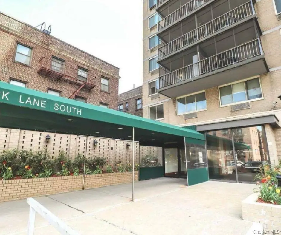 118-18 Union Turnpike #9L, Kew Gardens, NY 11415 - Image #1