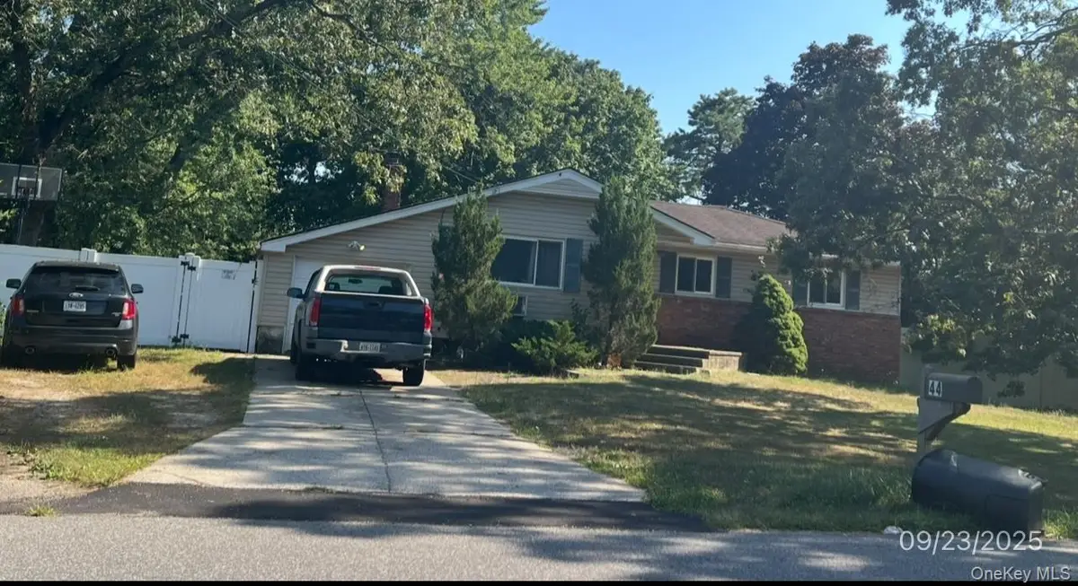 44 Lexington Avenue, Brentwood, NY 11717 - Image #1