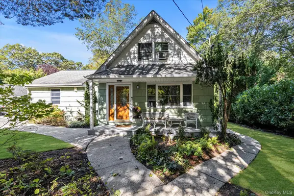 9 Birchwood Drive, Huntington Station, NY 11746