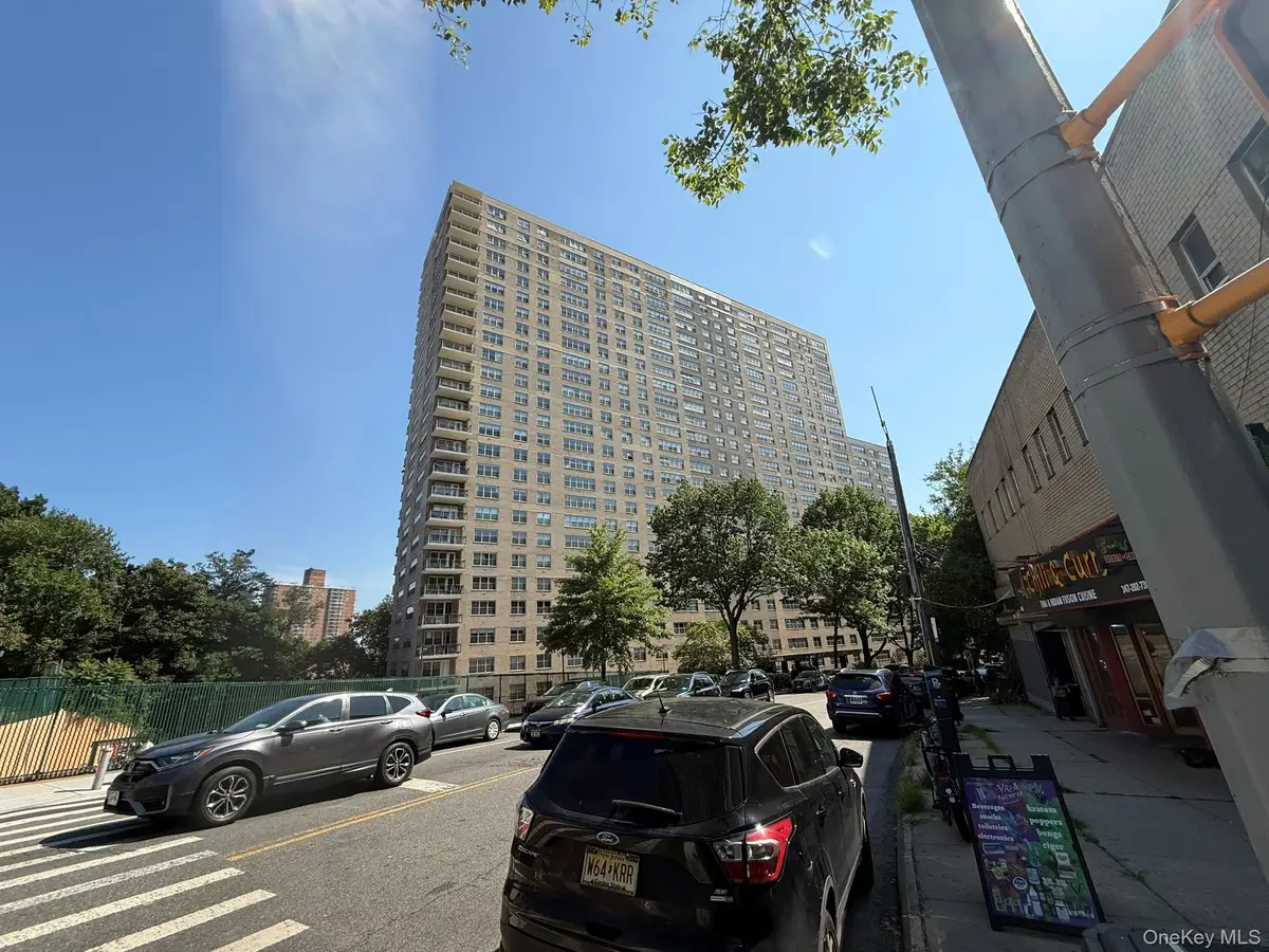 555 Kappock Street #11P, Bronx, NY 10463 - Image #1