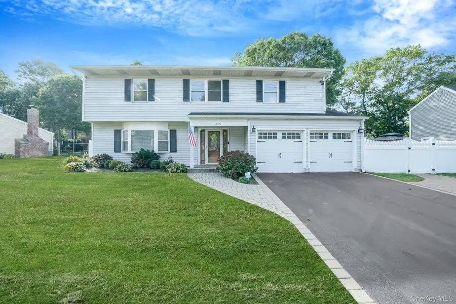 20 Janet Street, Port Jefferson Station, NY 11776 - Image #2