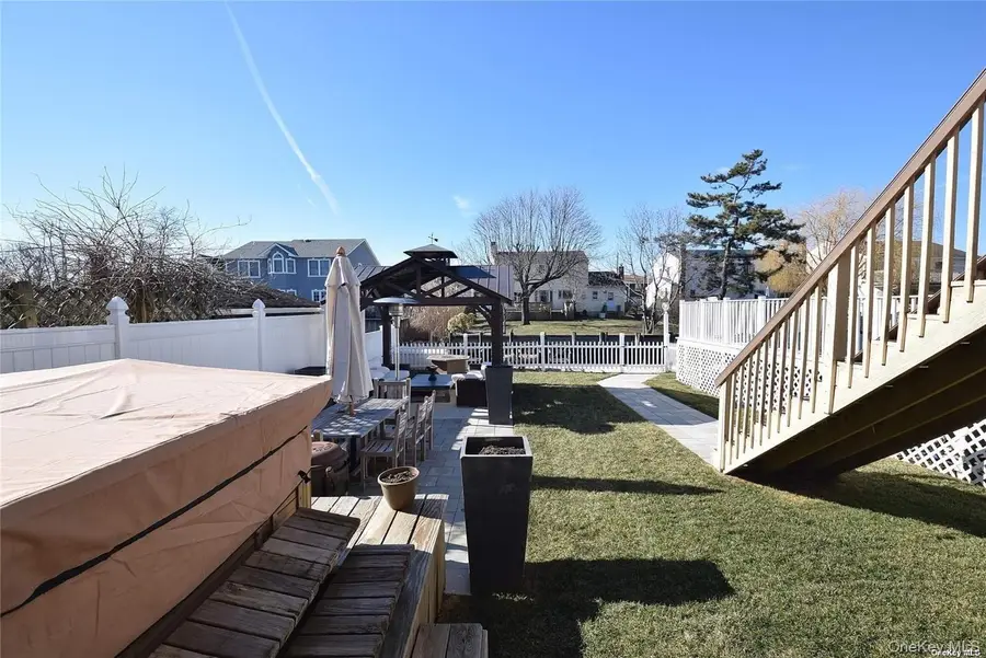 3434 Colony Drive, Baldwin Harbor, NY 11510 - Image #2