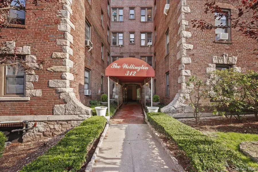 312 Main Street #3B, White Plains, NY 10601 - Image #2