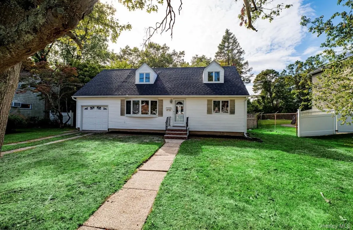 40 Center Street, Ronkonkoma, NY 11779 - Image #1