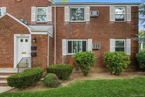 260-73 75th Avenue #1st Fl, Glen Oaks, NY 11004