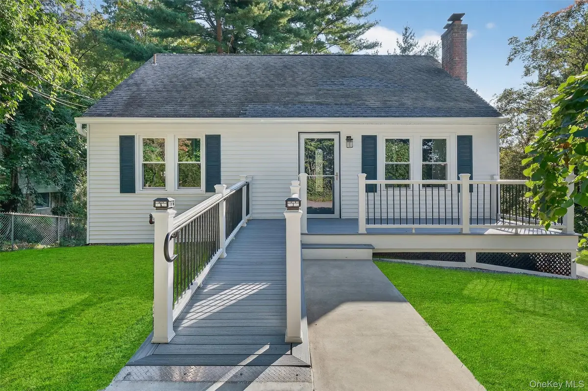 34 Mountain View Road, Poughkeepsie, NY 12603 - Image #1