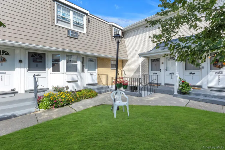 4712 Wilshire Lane #4712, Oakdale, NY 11769 - Image #2