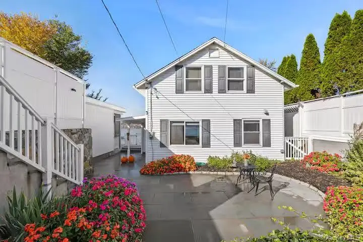 31 Wayne Avenue, Verplanck, NY 10596 - Image #2