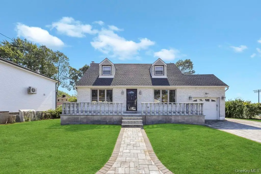 529 Clinton Avenue, Rockville Centre, NY 11570 - Image #1