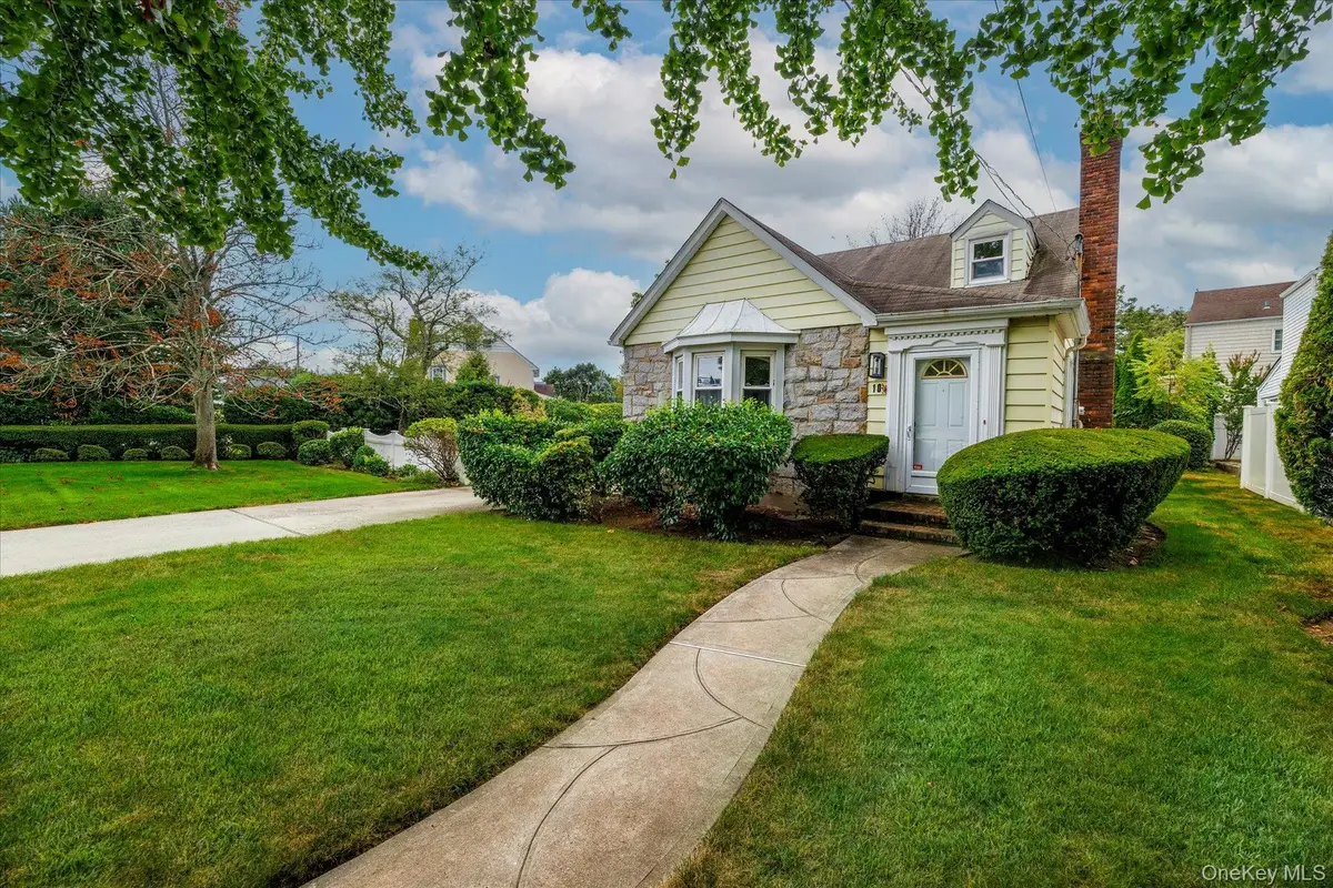 10 Cornell Place, East Rockaway, NY 11518 - Image #1