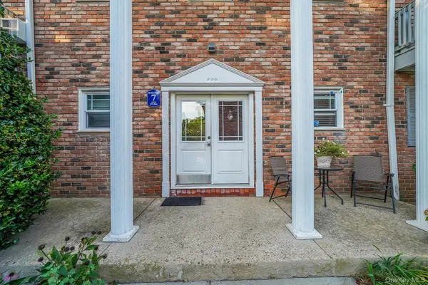 101 Fair Harbor Drive #101, Patchogue, NY 11772