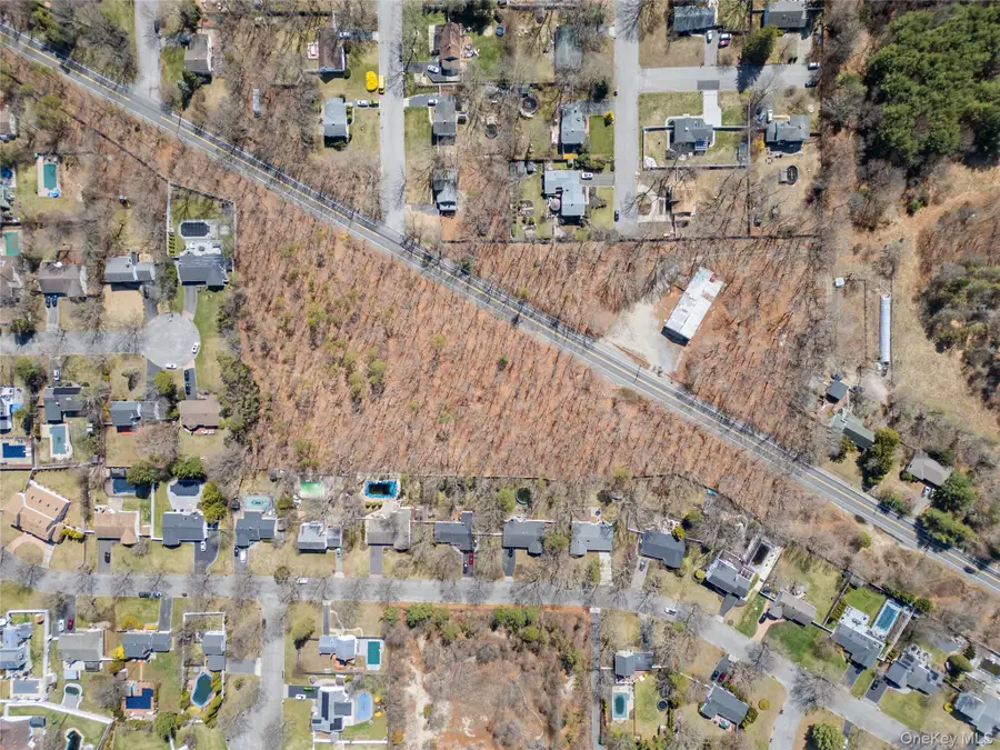 751 Canal Rd, Mount Sinai, NY 11766 - Image #2