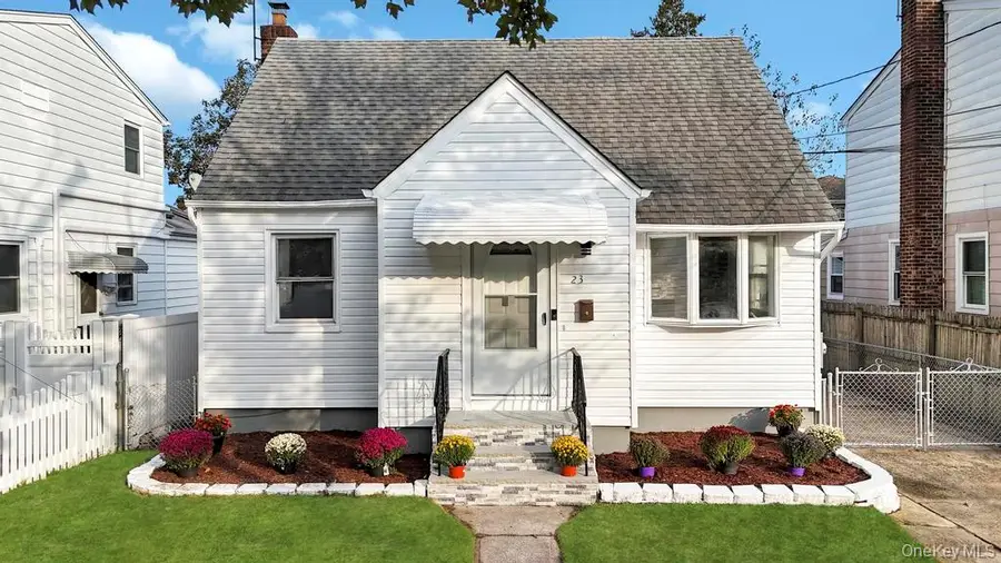 23 Franklin Street, Elmont, NY 11003 - Image #2