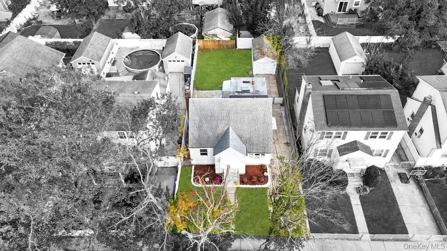 23 Franklin Street, Elmont, NY 11003 - Image #3