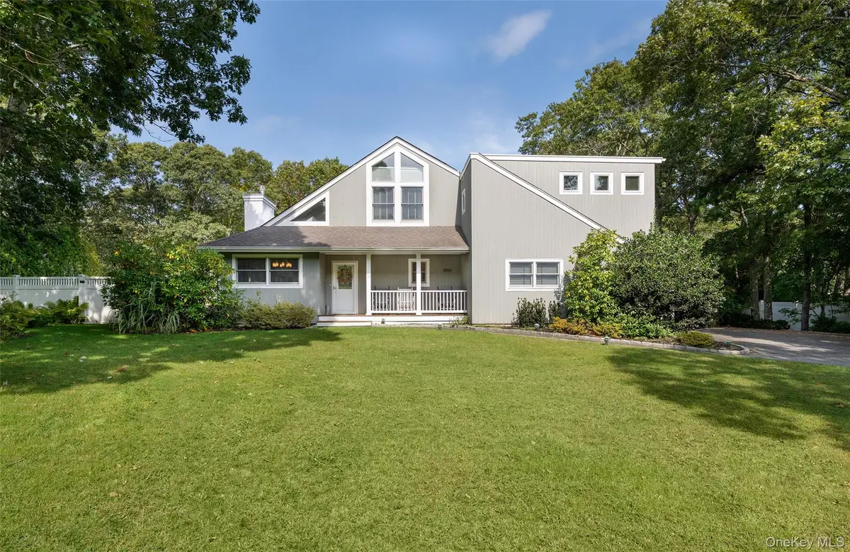 10 Pepi Court, Hampton Bays, NY 11946 - Image #1