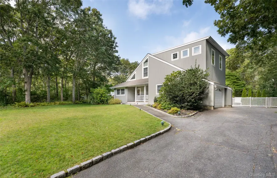 10 Pepi Court, Hampton Bays, NY 11946 - Image #2