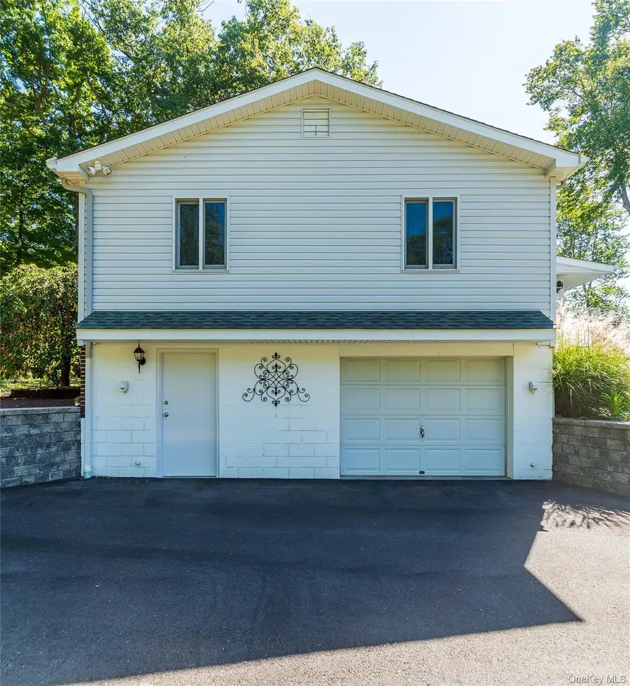 267 Smith Road, Pleasant Valley, NY 12569 - Image #2