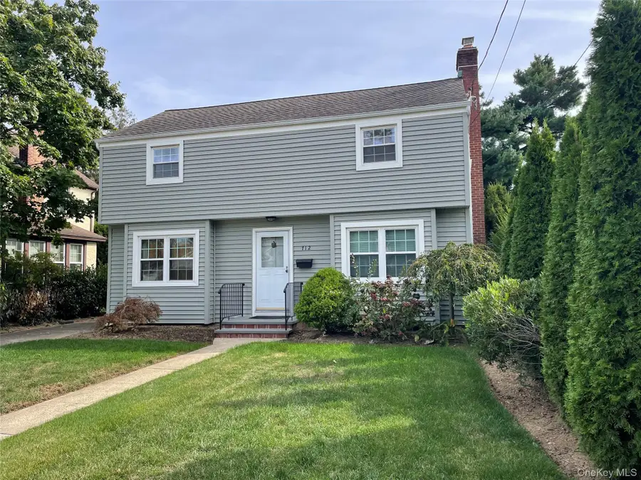 712 De Mott Ave Avenue, Baldwin, NY 11510 - Image #2