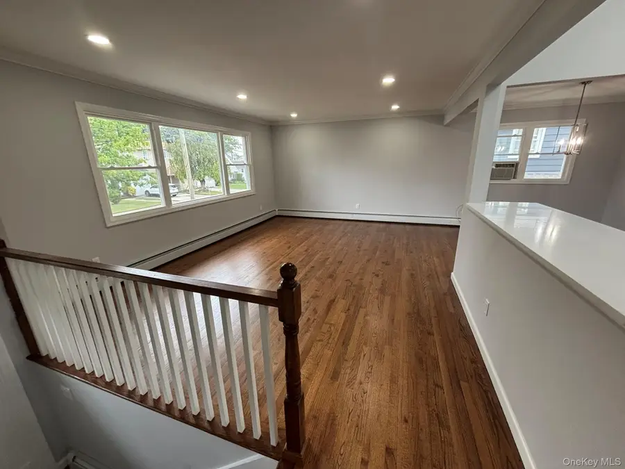 399 Hawthorne Avenue, Uniondale, NY 11553 - Image #3