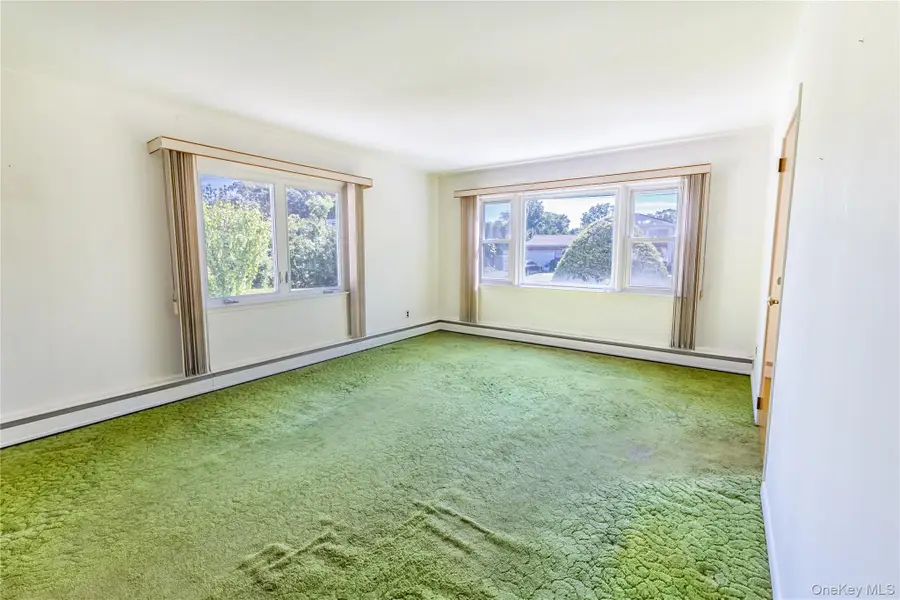 219 Jericho Street, East Islip, NY 11730 - Image #3