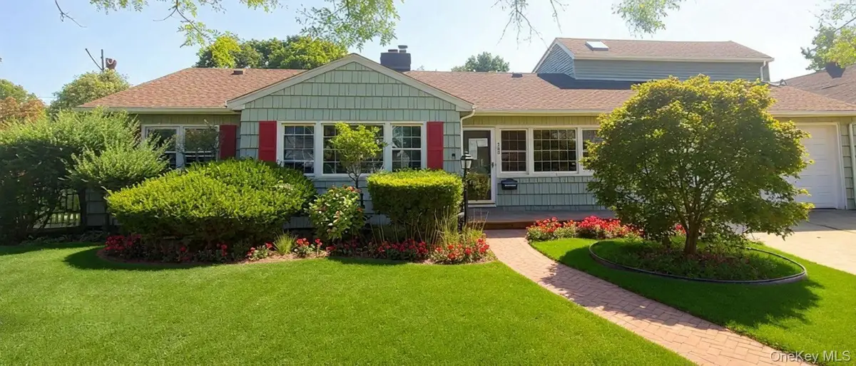 523 Archer Street, Freeport, NY 11520 - Image #1