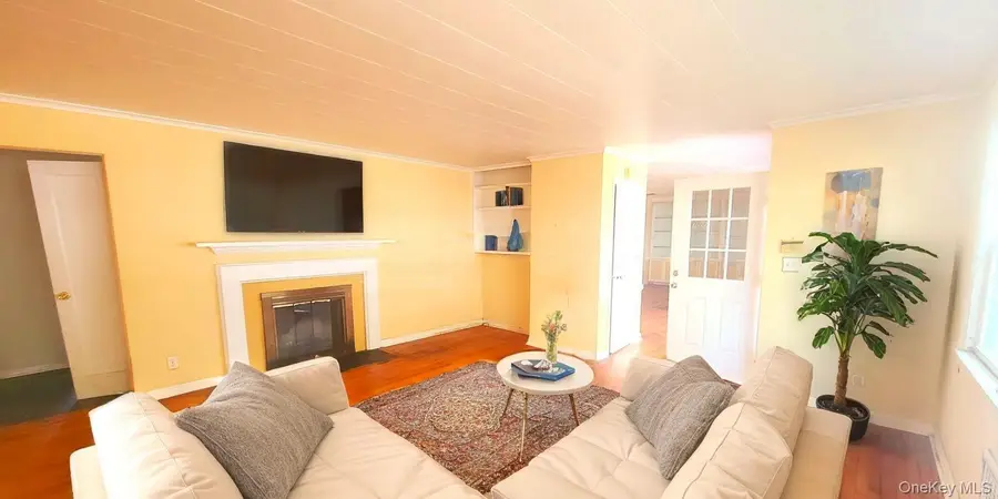 523 Archer Street, Freeport, NY 11520 - Image #3