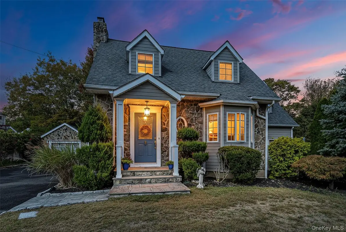 60 S Nauraushaun Road, Pearl River, NY 10965 - Image #1