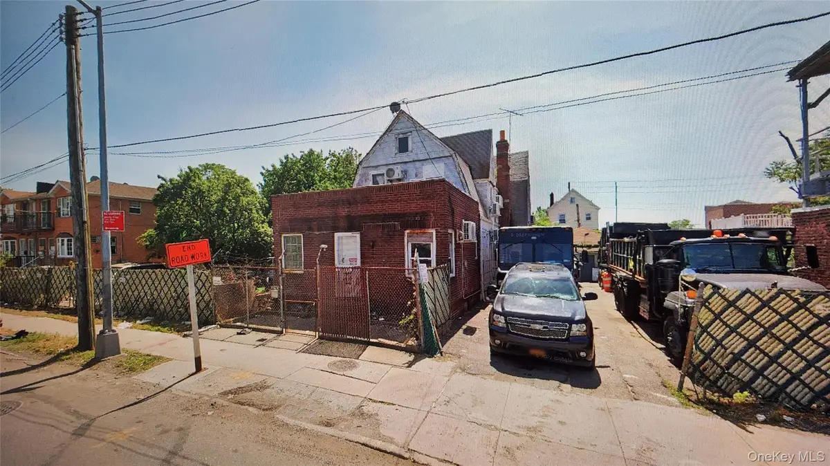 103-16 Van Wyck Expressway, South Richmond Hill, NY 11419 - #1