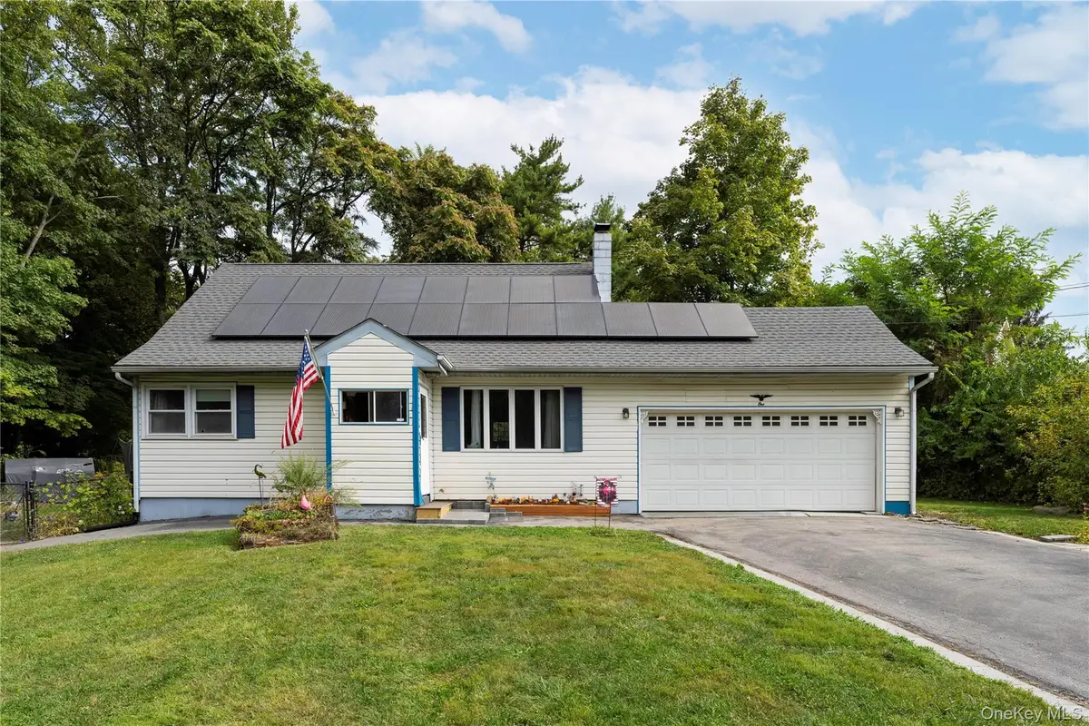 1 Essex Road, Poughkeepsie, NY 12601 - Image #1